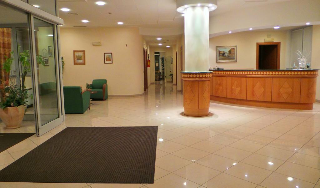 Hotel Rizzi Castel San Giovanni  Zewnętrze zdjęcie