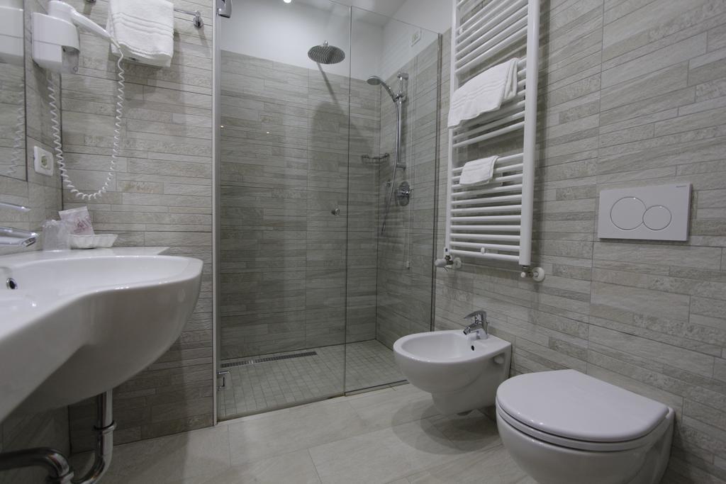 Hotel Rizzi Castel San Giovanni  Zewnętrze zdjęcie