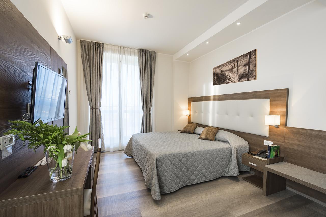 Hotel Rizzi Castel San Giovanni  Zewnętrze zdjęcie